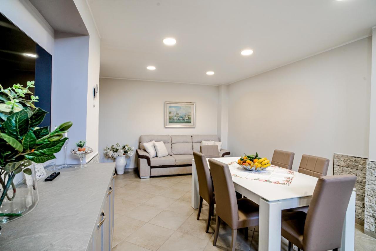 Casa Zu' Saru Villa Giarre Buitenkant foto